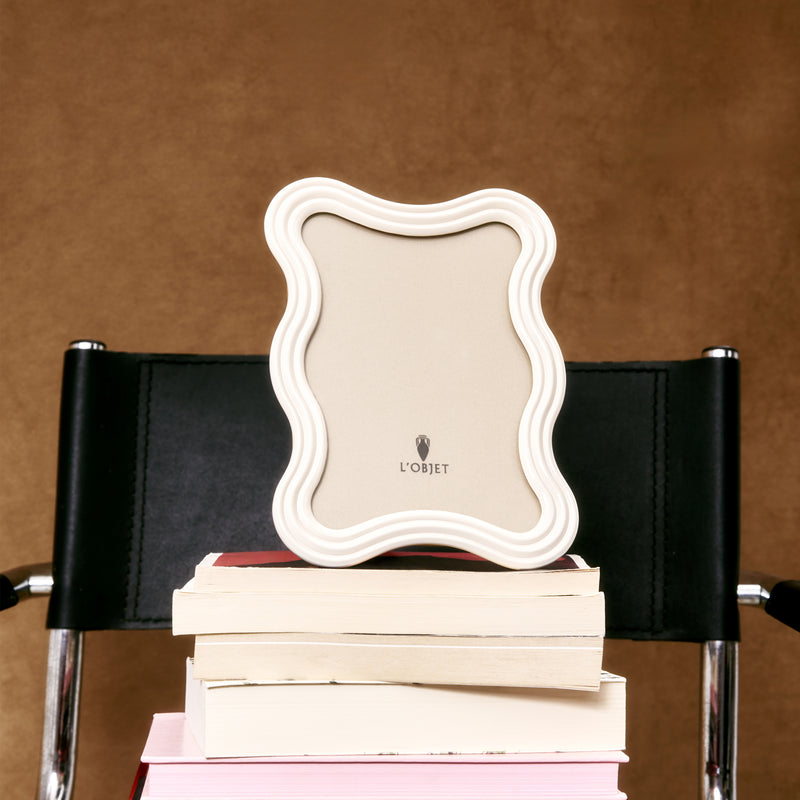 Ripple Frame - White Enamel - 5x7