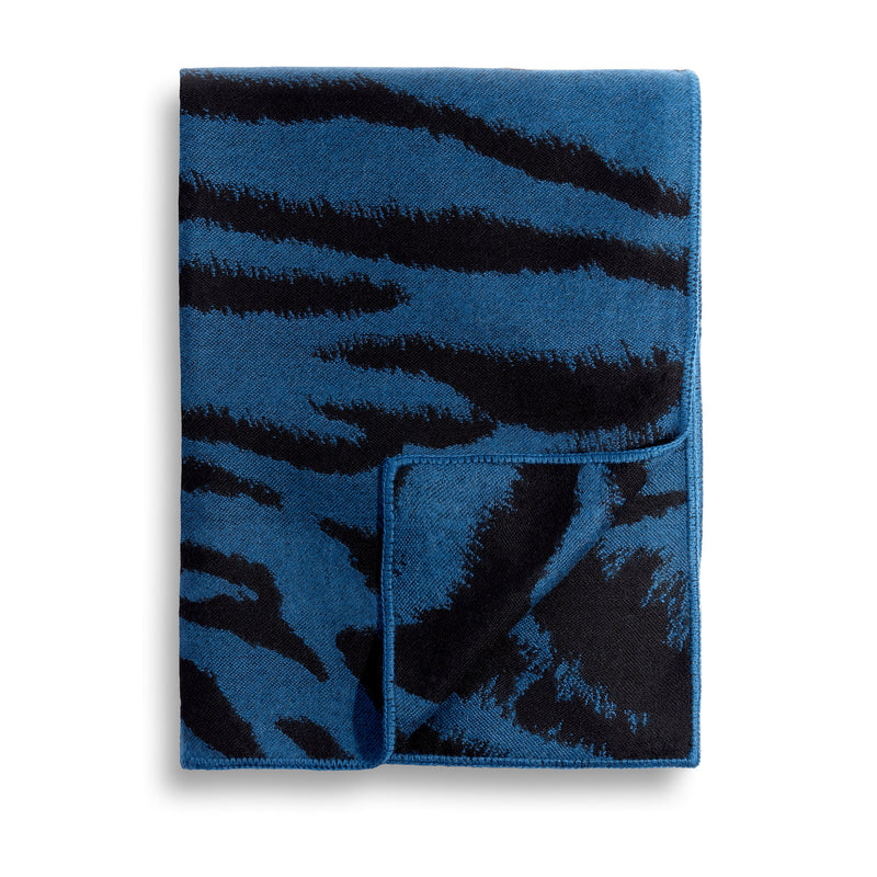 Tiger Jacquard Throw in Blue - Woven from Baby Alpaca Wool - Blue Tones for a Sense of Warmth & Style