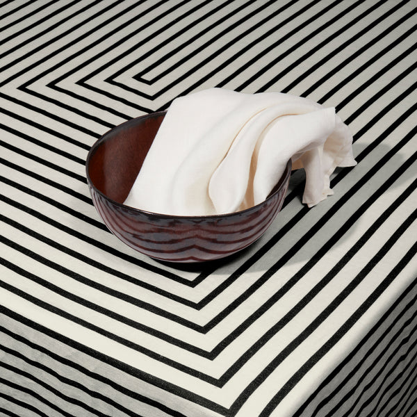 Linen Sateen Concorde Tablecloth - Black + Ecru